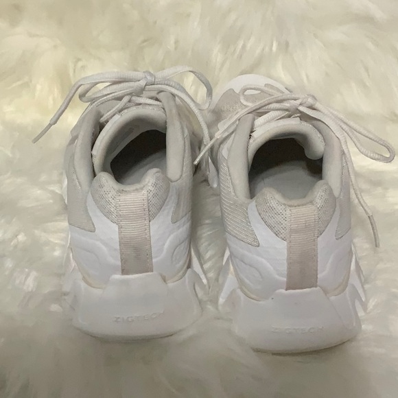 Vintage REEBOK 👟Womens Tennis shoes 👟 Size US 5- White - Picture 5 of 12